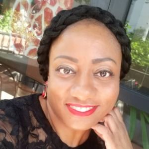 Meet your Posher, Kenisha